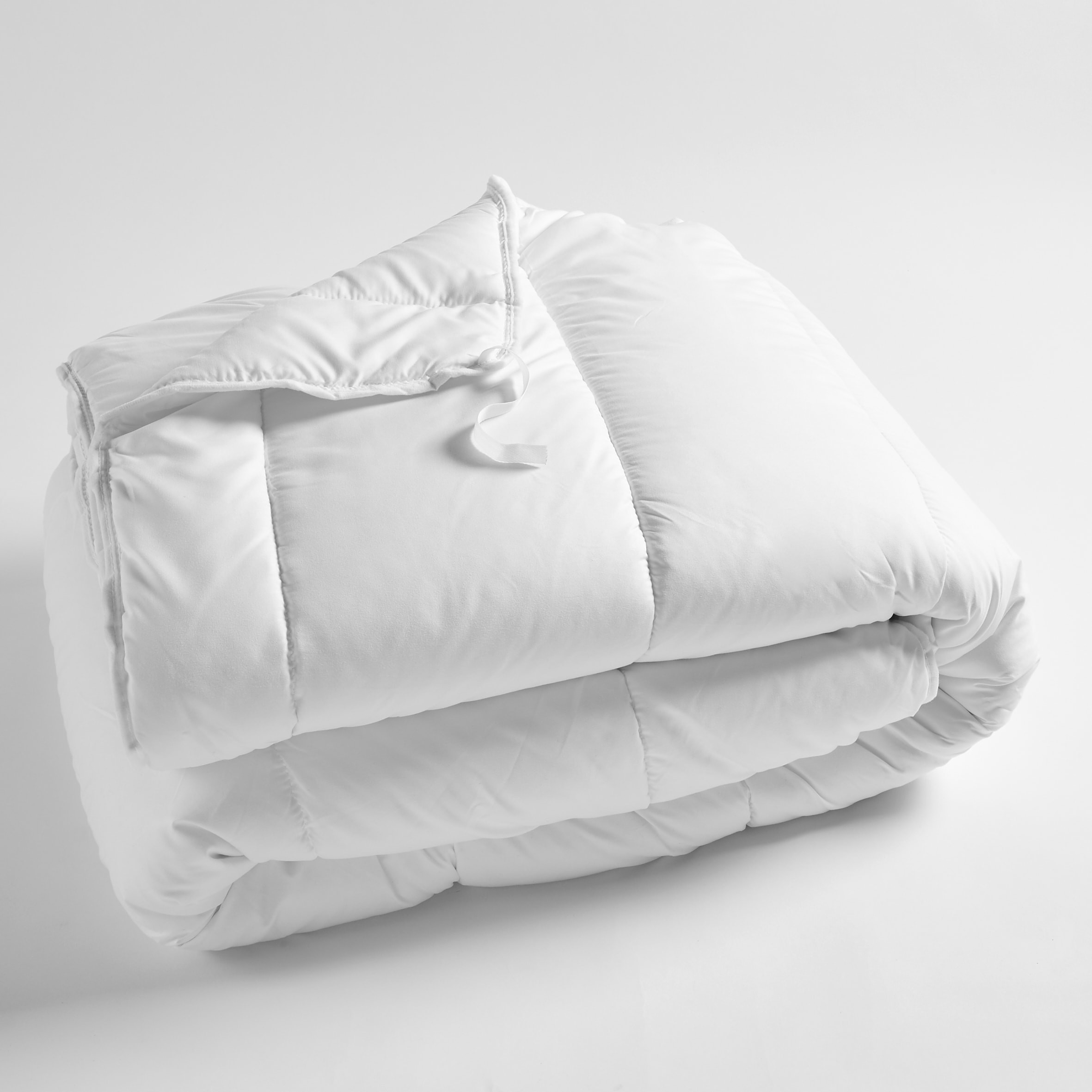 Couette MORTREUX Toutes Saisons 140x200 Cm - Blanche Microfibre - Neuve Avec étiquettes